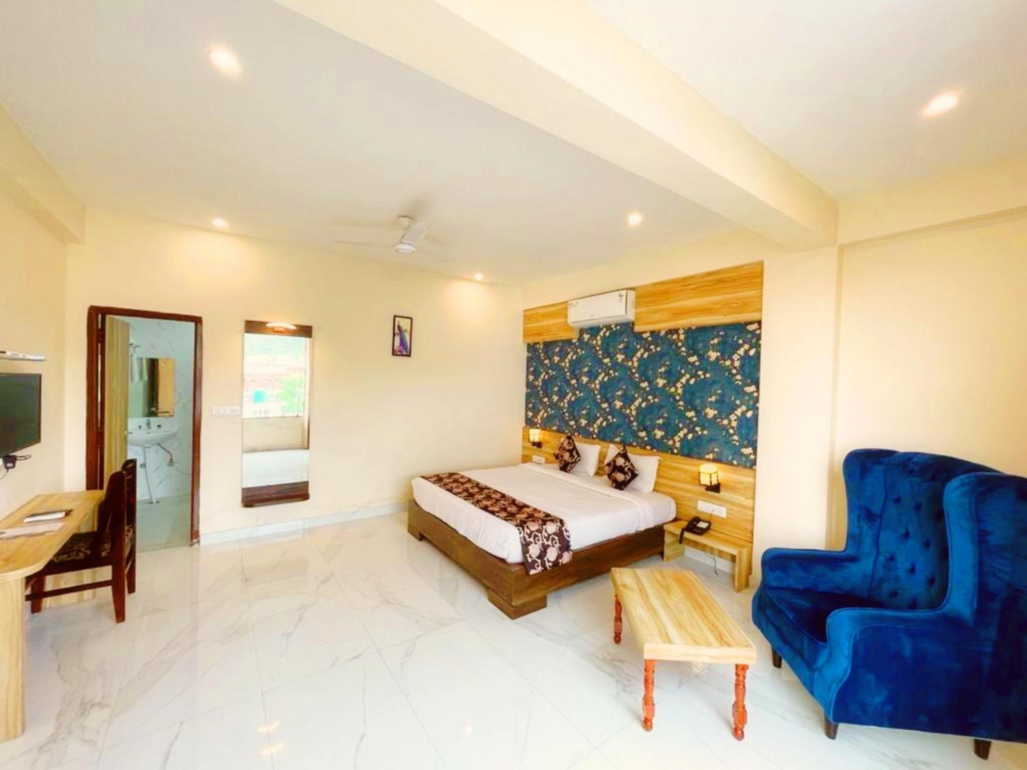 Hotel The Celebration By Amod Best Hotel & Rooftop Udaipur Eksteriør billede